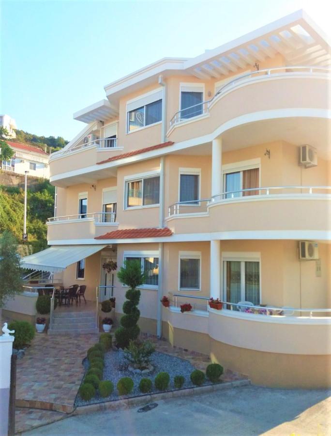 Apartmants Elisa Ulcinj Bagian luar foto