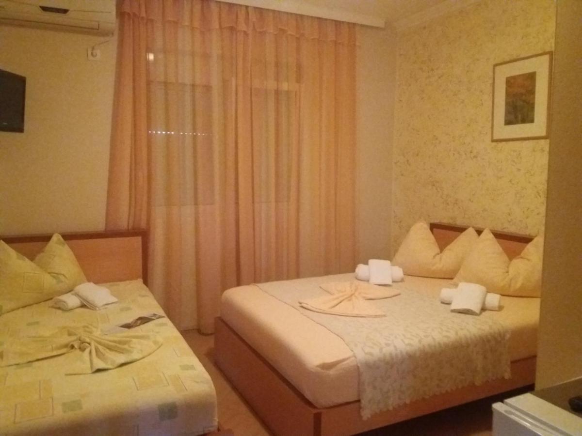 Apartmants Elisa Ulcinj Bagian luar foto