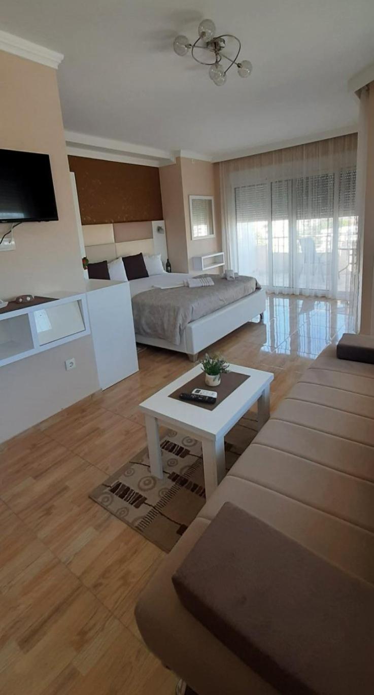 Apartmants Elisa Ulcinj Bagian luar foto