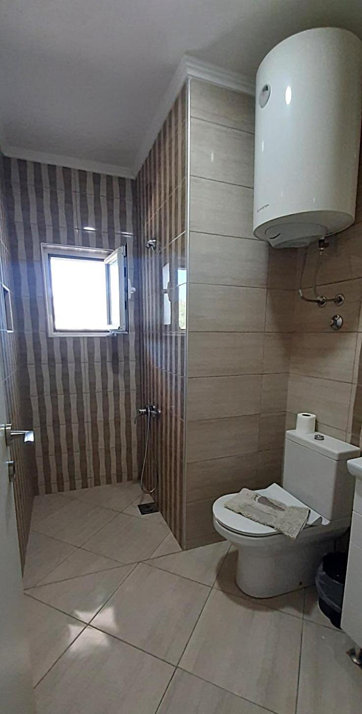 Apartmants Elisa Ulcinj Bagian luar foto