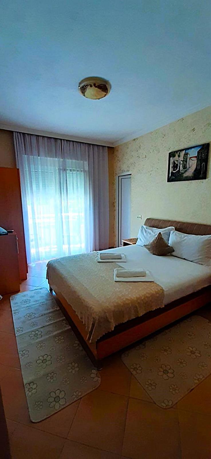 Apartmants Elisa Ulcinj Bagian luar foto